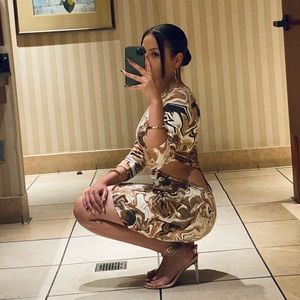 Meet your Posher, Mija